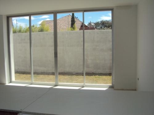 VENTA SUITE CON JARDIN EN EDIFICIO DE PRIMERA