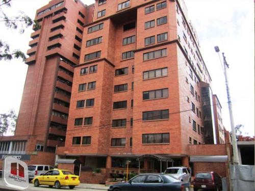 Departamento sector Av. Ordoñez Lasso de 135m2