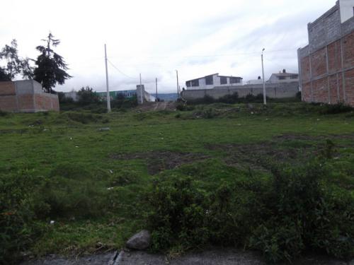 VENDO TERRENO EN PRESTIGIOSA CIUDADELA DE OTAVALO