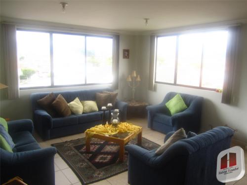 Departamento en Cuenca sector Luis Moreno Mora a 4 cuadras de la Av. Solano con 115m2 útiles