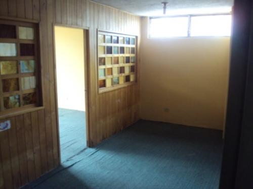 ARRIENDO OFICINA LARGA TEMPORADA FRENTE AL  PARQUE ALAMEDA 