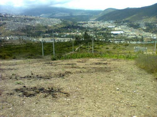 Vendo lote en bajos de Calderon 20000 dolares negociables