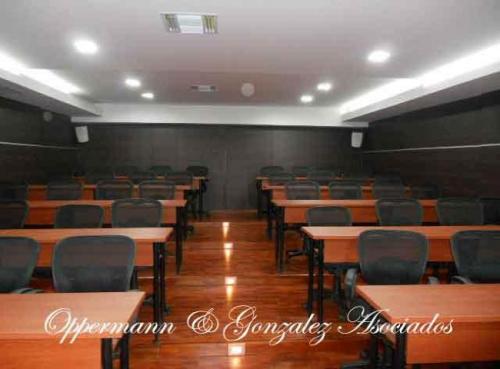 Alquila oficinas en Manta, fijo, por hora o por días
