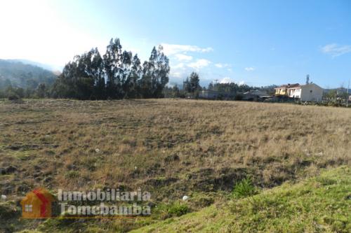 Se vende terreno plano en Deleg