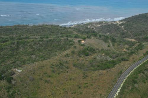 Vendo macro lote frente al mar.