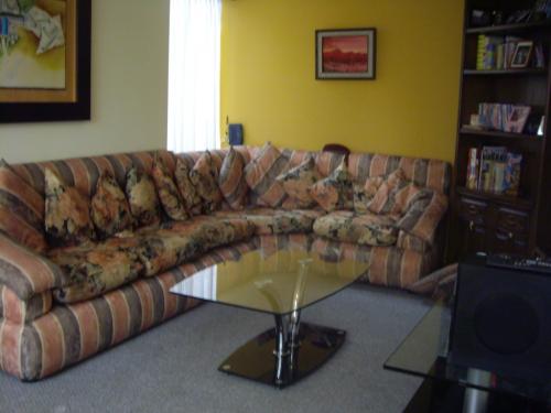 Vendo amplio departamento Pinar alto