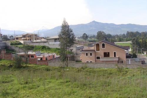 Terreno Valle de los Chillos 450 m2