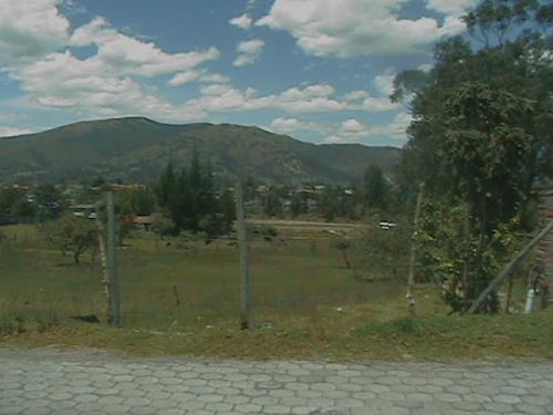 Se Vende Lote Totalmente Plano En Tumbaco 6500m2