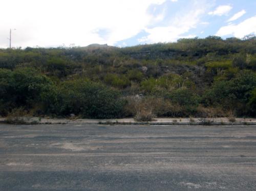 TERRENO LA MARCA, 490M2 SECTOR MITAD DEL MUNDO $18.000 INF: 2353-232, 0997-592747