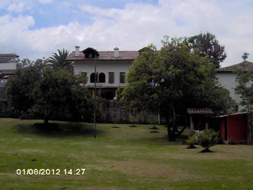 Quinta  Angamarca con piscina, en la via hacia La Merced