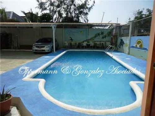 Hotel en venta en Canoa, Ecuador.