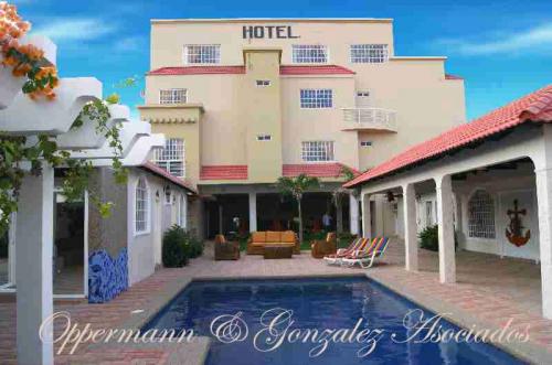 Vendo hotel en Salinas, Santa Elena, Ecuador.