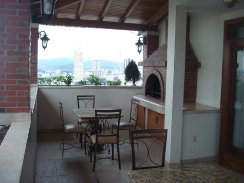 Vendo departamento 18 piso - Chile y Luque, Centro de Guayaquil