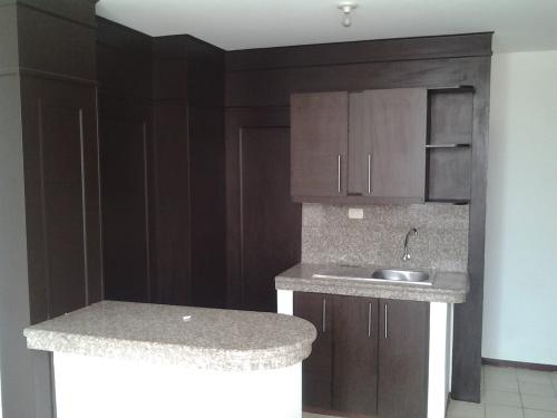 ALBORADA VENDO SUITE/ OFICINA de 47 m2