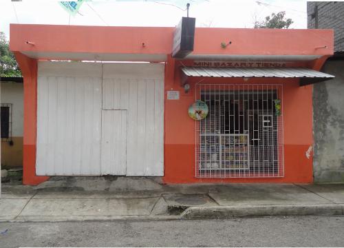 Vendo casa km 8 1/2 via a la costa