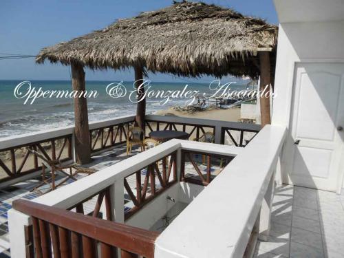 Hostal en venta en Crucita, Manabi.