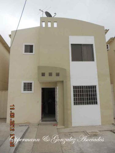 Alquilo casa en Ciudadela.
