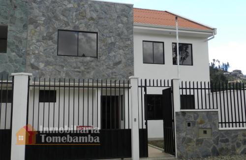 SE VENDE CASA POR ESTRENAR EN CUENCA SECTOR BAÑOS EL SALADO