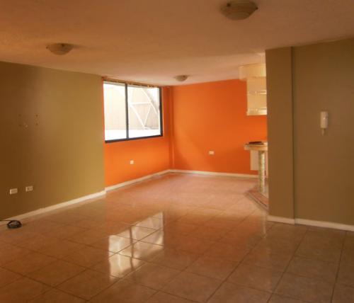 DEPARTAMENTO MARISOL, CERCA ESTADIO L.D.U, NORTE DE QUITO $300 INFORMES: 2353-232, 0997-592747