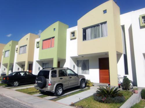 CASA CONJUNTO LOS OLIVOS 2 PLANTAS  SECTOR PUSUQUI