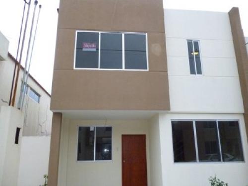 Alquilo Villa en Urb. Cataluña $400 inc / alicuota