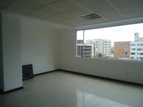 VENDO HERMOSA OFICINA EDIFICIO BOREAL 70M