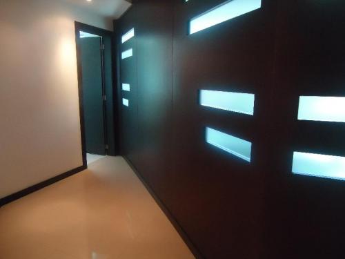 RENTO HERMOSA OFICNA 65M EDIFICIO FORTUNE PLAZA