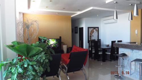 PUERTO AZUL, NUEVO. Dep-to de 3 dorm., 160m2, cerca al Parque