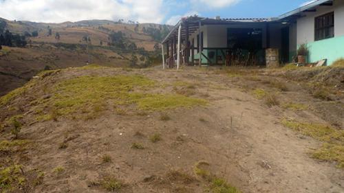TERRENO CUSUBAMBA, 4.671M2, VIA A CAYAMBE $49.900 INF: 2353-232, 0997-592747
