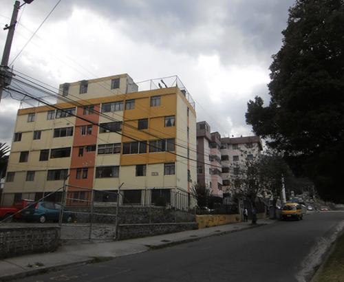 DEPARTAMENTO SAN CARLOS, TOTALMENTE REMODELADO, 3 DORMITORIOS $49.900 INF: 2353-232,0997-592747