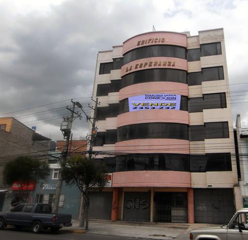 EDIFICIO SECTOR LA PRENSA, SEIS PISOS, EXCELENTE UBICACIÓN $990.000 INF: 2353-232, 0997-592747