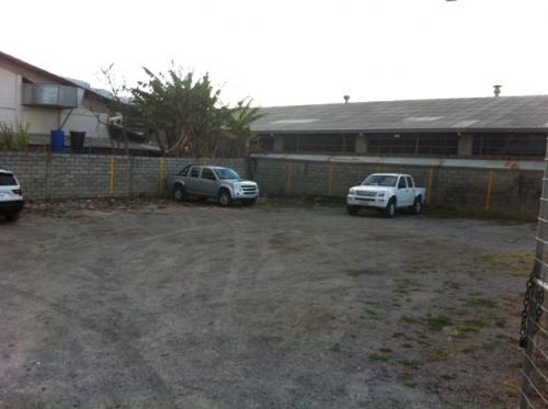 TERRENO DE 563M2 EN EL PAQUE CENTRAL DE CUMBAYA