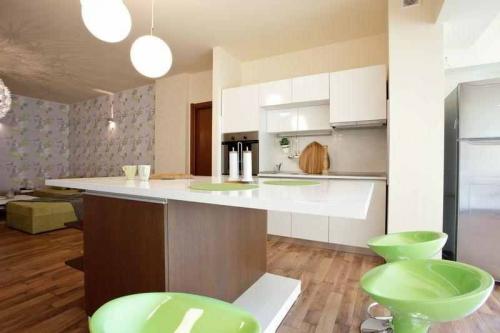  Hermoso departamento amueblado 