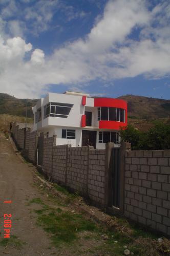 CASA NUEVA EN PATATE SECTOR QUINLATA