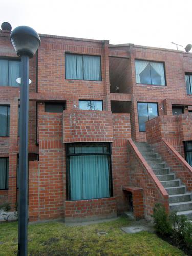 CONJUNTO CASA DE CAMPO, POMASQUI, DEPARTAMENTO 2 DORMITORIOS $46.000 2353232, 0997592747