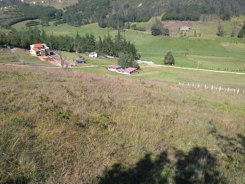 SE VENDE TERRENO DE 2445 MTS2 A 10 MINUTOS DE LA CIUDAD