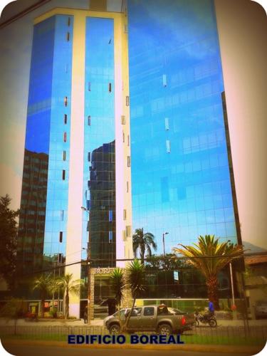 EN ALQUILER AMPLIA OFICINA SECTOR PLAZA ARTIGAS-QUITO