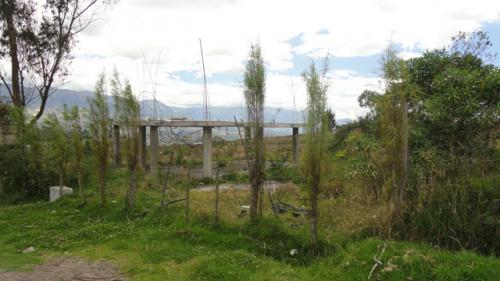 VENDO TERRENO DE 1.700 M2 EN QUINCHUQUI
