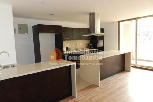 LUJOSO DEPARTAMENTO DE VENTA EN CUENCA SECTOR ZONA ROSA