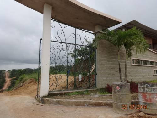 VENDO LOTE EN ECOLÓGICA Y LUJOSA URBANIZACIÓN