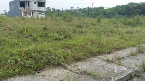 Se vende lote en Urb. Chiguilpe 2