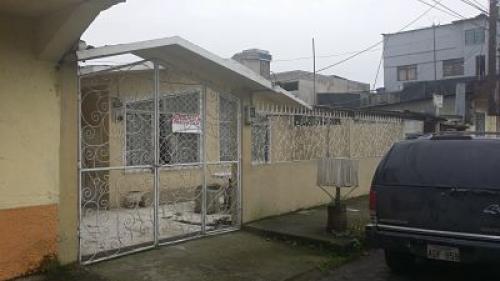 Se vende casa en cooperativa Liberación Popular