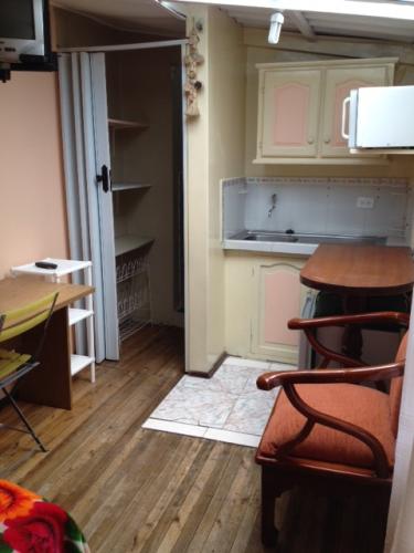 Habitación amoblada para estudiantes 