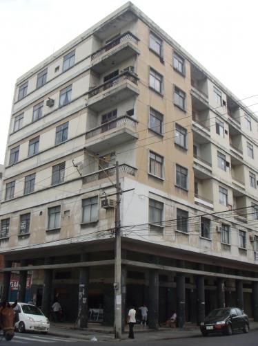 VENDO EDIFICIO ESQUINERO CENTRO DE LA CIUDAD DE OPORTUNIDAD