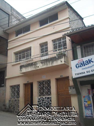 CASA DE VENTA EN EL CENTRO DE BIBLIÁN 