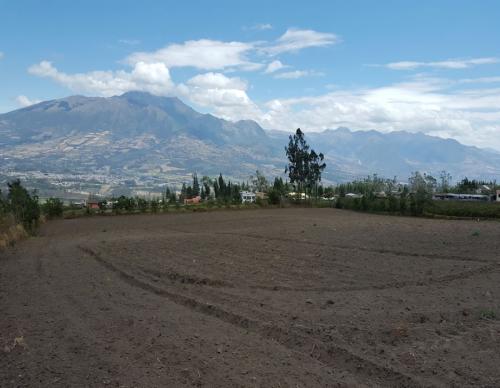 BONITO LOTE DE VENTA EN CARABUELA