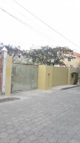 TERRENO 255,50 MTS2 EN LOMAS DE BARBASQUILLO MANTA 