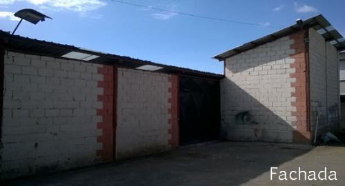 Bodega de alquiler en Quito, sector Parque de los Recuerdos Precio; $1.100 Informes: 2353232, 0997592747