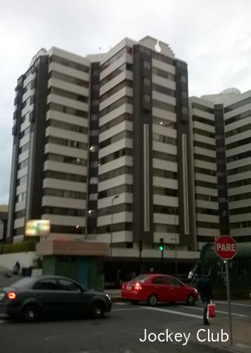 Arriendo departamento en Quito,Ecuador, sector Jockey Club, 2 dormitorios $500, Informes: 2353232, 0997592747