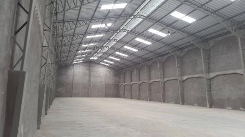 BODEGA CON SUFICIENTE ESPACIO PARA LO QUE DESEES